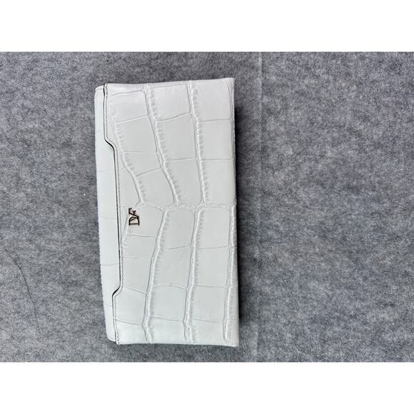 Diane‎ VonFurstenberg White/Silver/Black Textured Leather Flapped Clutch - Picture 6 of 8